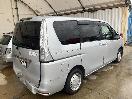 Thumbnail '5' of Nissan Serena