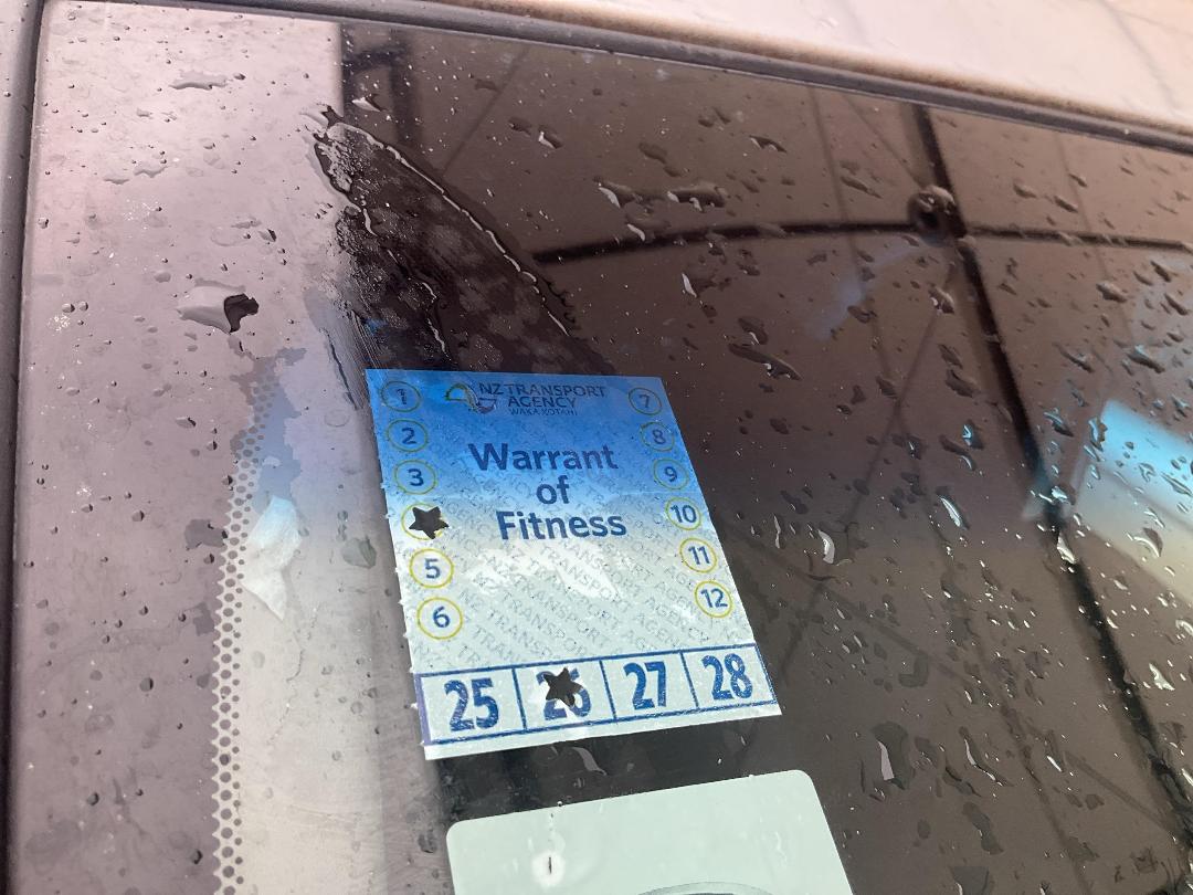 Photo '14' of Nissan Serena Photo '14' of Nissan Serena