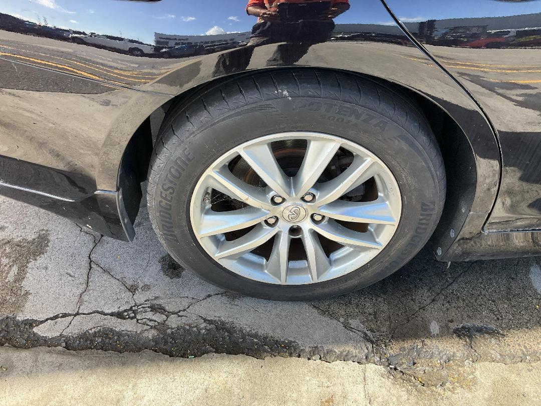 Photo '13' of Nissan Skyline Hybrid 350GT