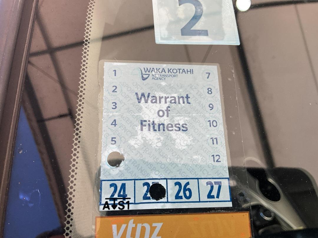 Photo '20' of Nissan Skyline Hybrid 350GT