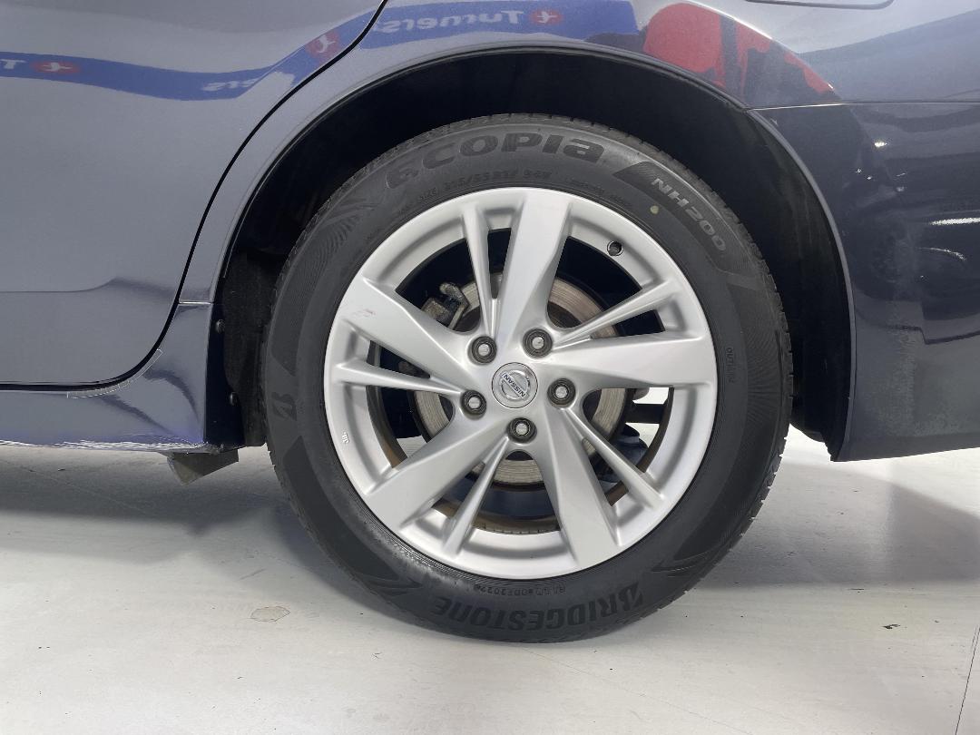 Photo '11' of Nissan Teana Photo '11' of Nissan Teana