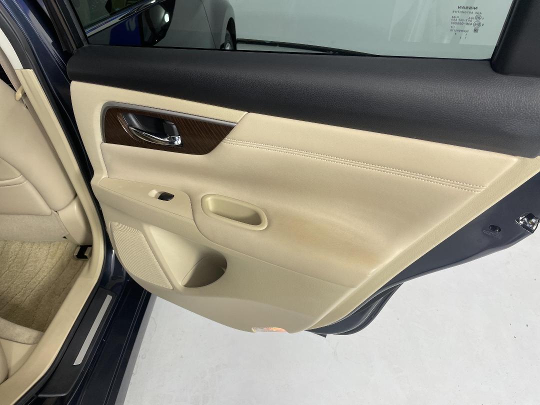 Photo '19' of Nissan Teana Photo '19' of Nissan Teana