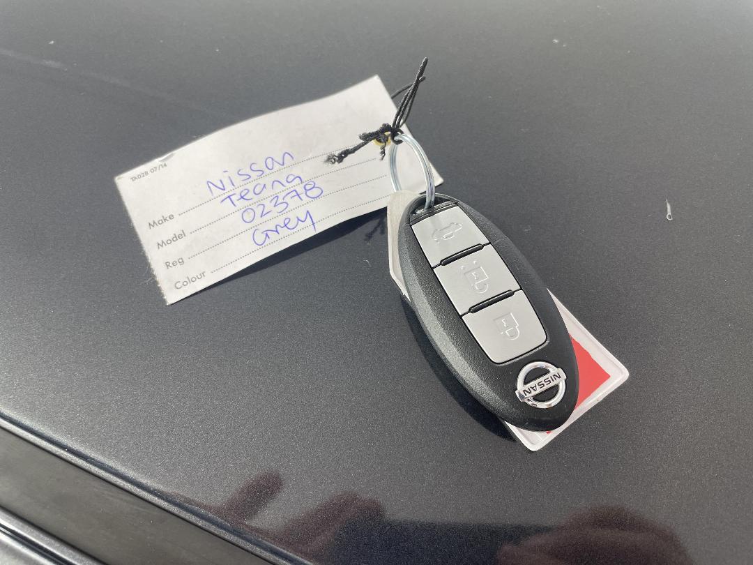 Photo '22' of Nissan Teana Photo '22' of Nissan Teana