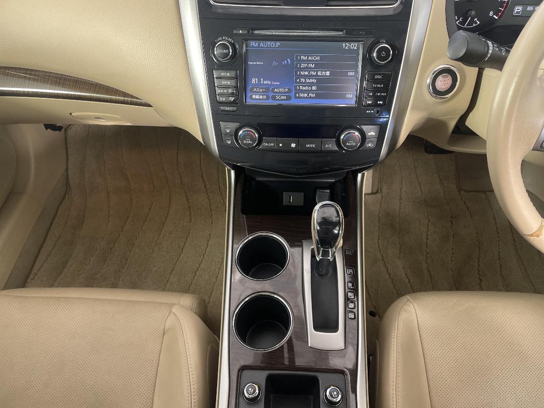 Photo '18' of Nissan Teana Photo '18' of Nissan Teana