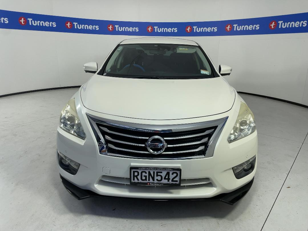 Photo '2' of Nissan Teana Photo '2' of Nissan Teana