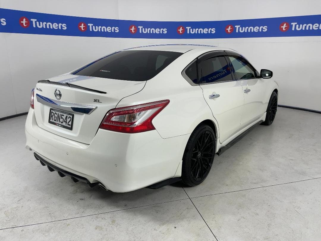 Photo '7' of Nissan Teana Photo '7' of Nissan Teana