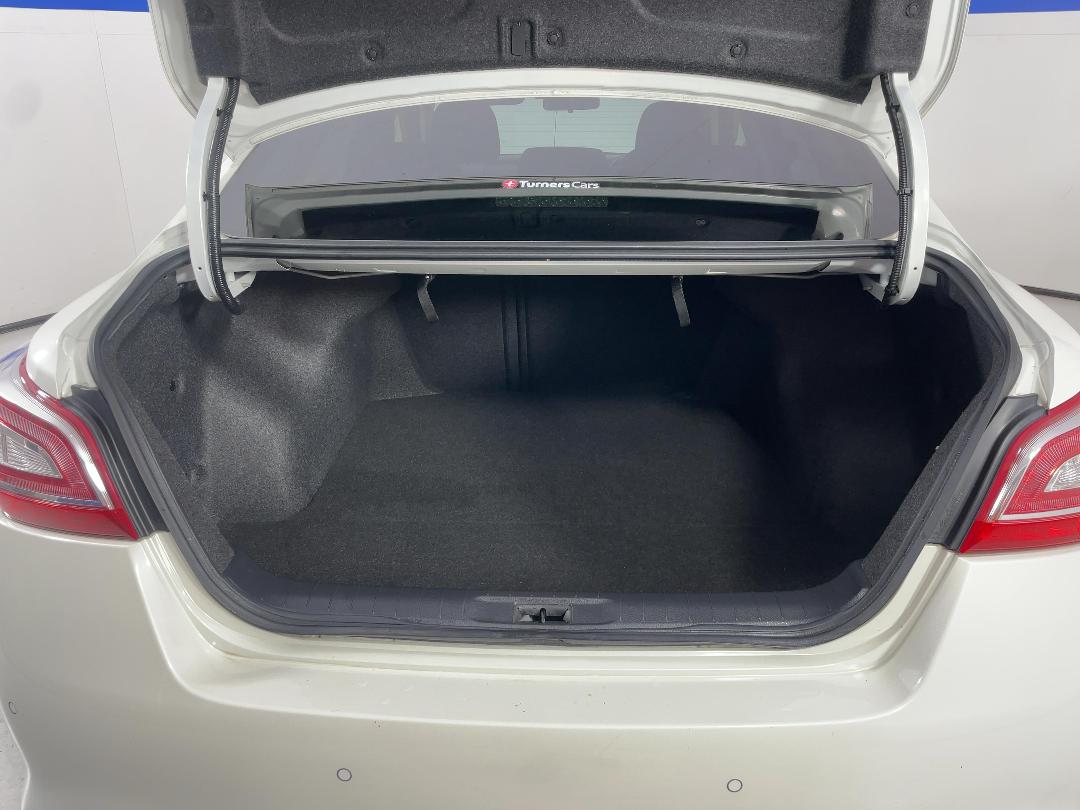 Photo '14' of Nissan Teana Photo '14' of Nissan Teana