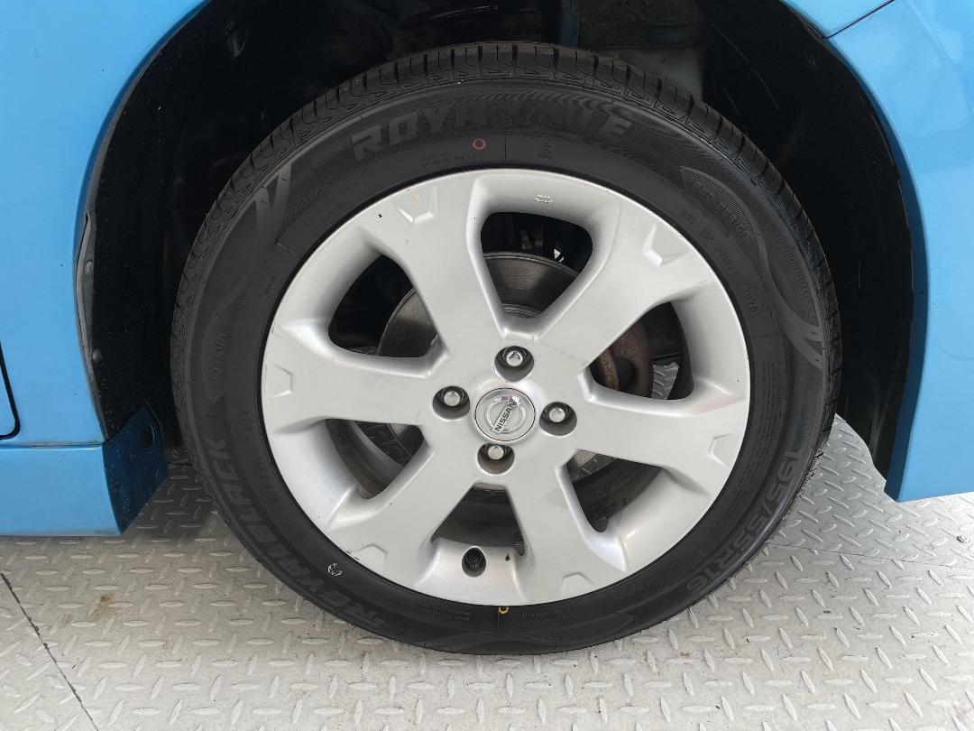 Photo '9' of Nissan Wingroad