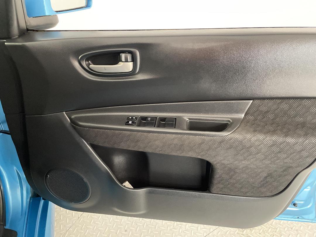 Photo '15' of Nissan Wingroad