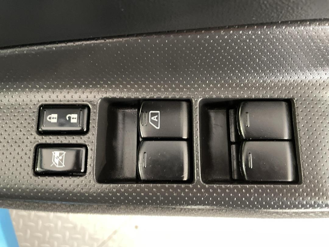 Photo '23' of Nissan Wingroad