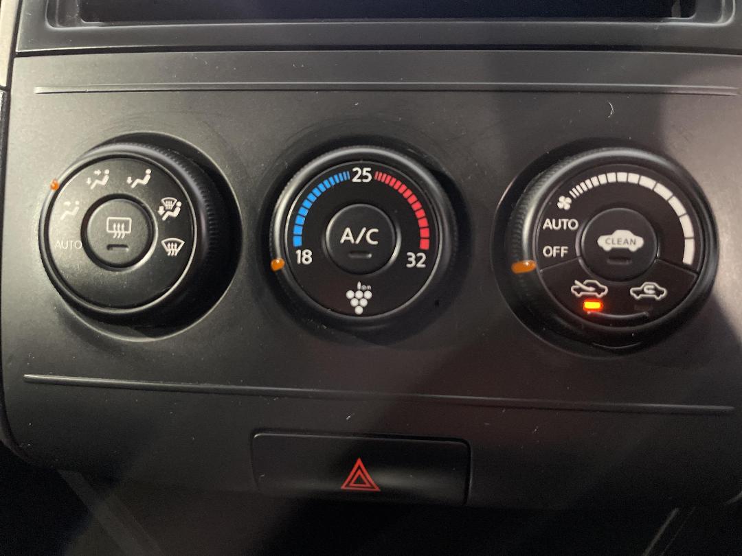 Photo '28' of Nissan Wingroad