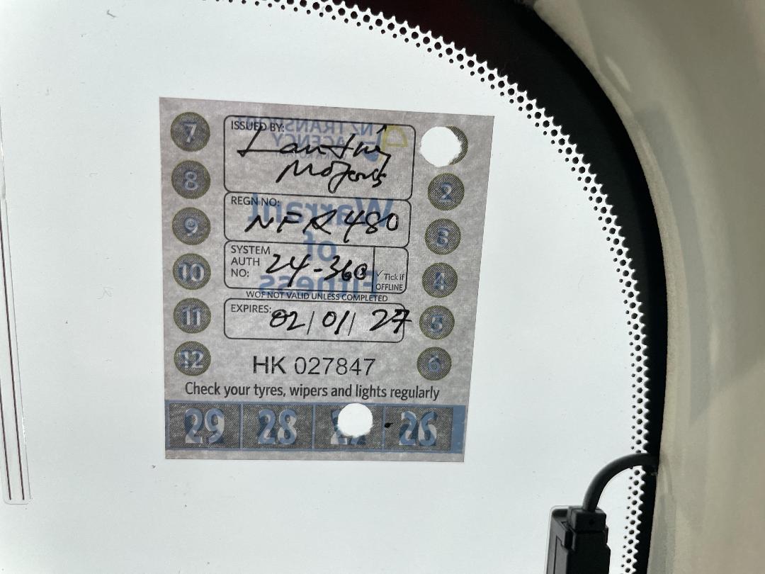 Photo '30' of Nissan Wingroad