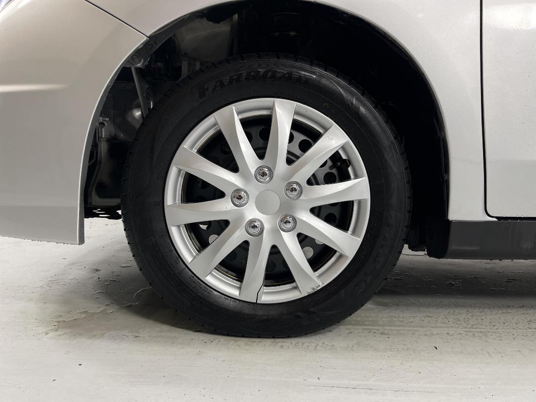 Photo '10' of Nissan Wingroad