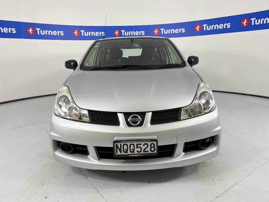 Photo '2' of Nissan Wingroad