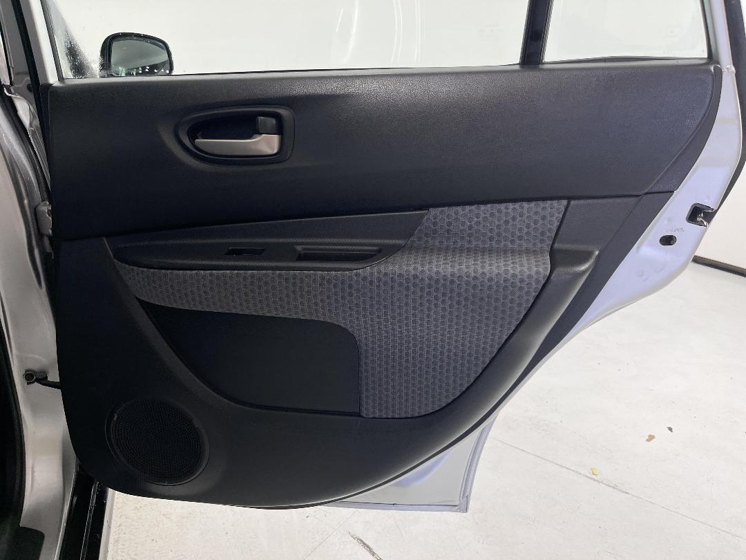 Photo '19' of Nissan Wingroad