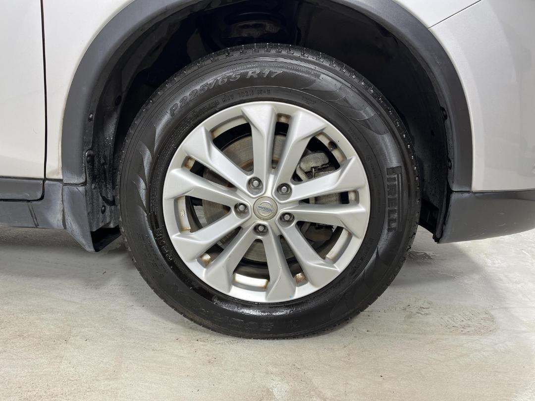 Photo '9' of Nissan X-Trail