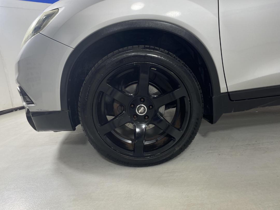 Photo '10' of Nissan X-Trail