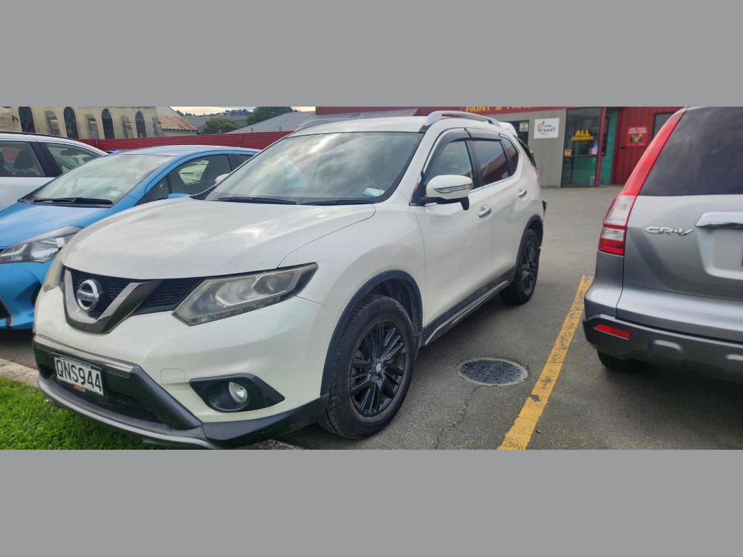 Photo '2' of Nissan X-Trail Photo '2' of Nissan X-Trail