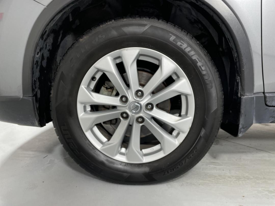 Photo '10' of Nissan X-Trail