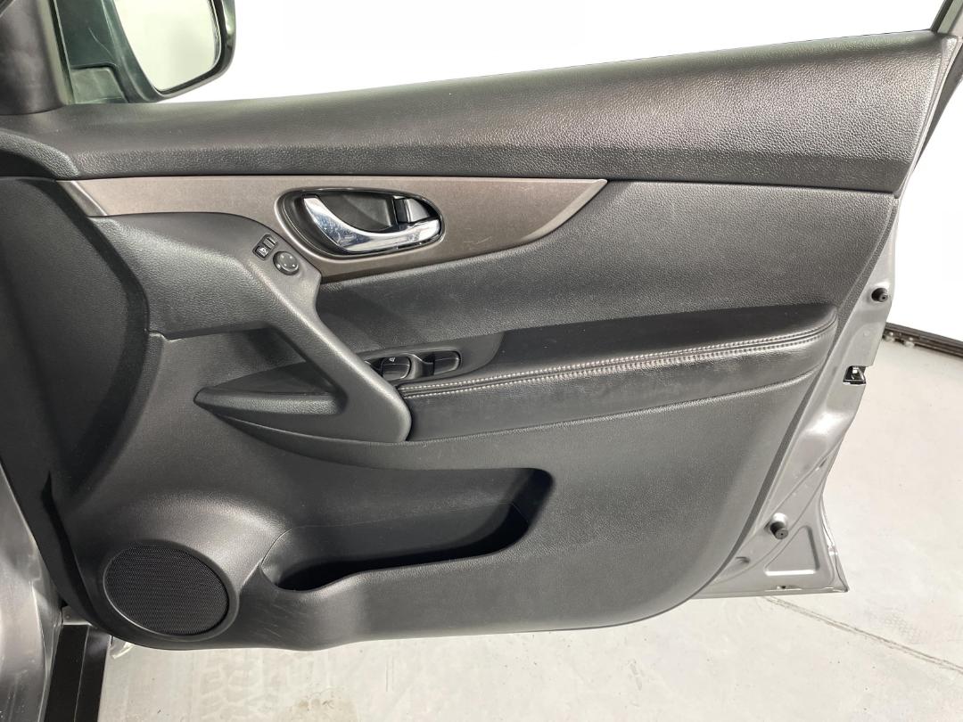 Photo '15' of Nissan X-Trail