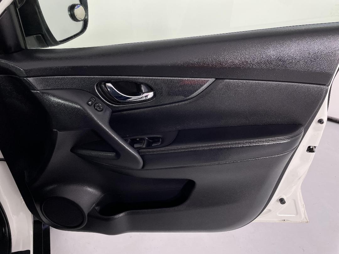 Photo '15' of Nissan X-Trail Photo '15' of Nissan X-Trail