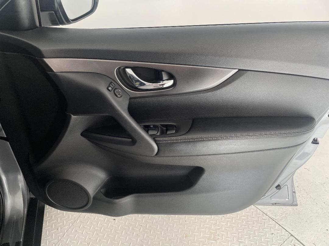 Photo '15' of Nissan X-Trail Photo '15' of Nissan X-Trail