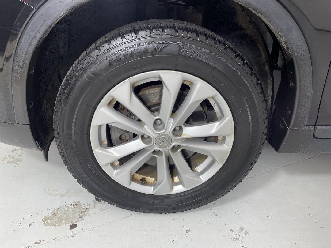 Photo '10' of Nissan X-Trail