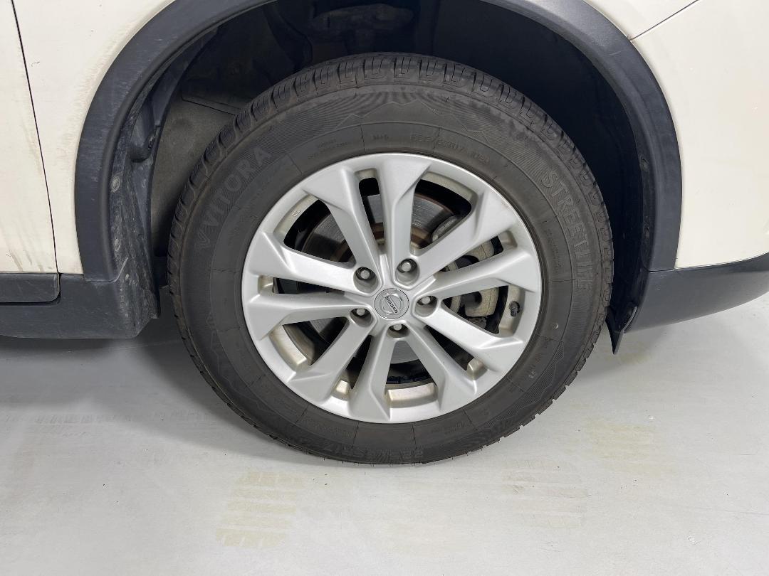 Photo '9' of Nissan X-Trail