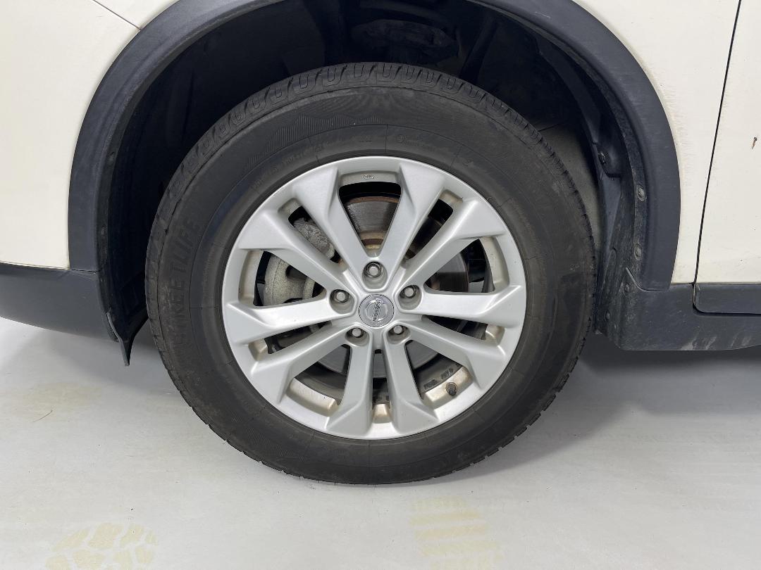 Photo '10' of Nissan X-Trail