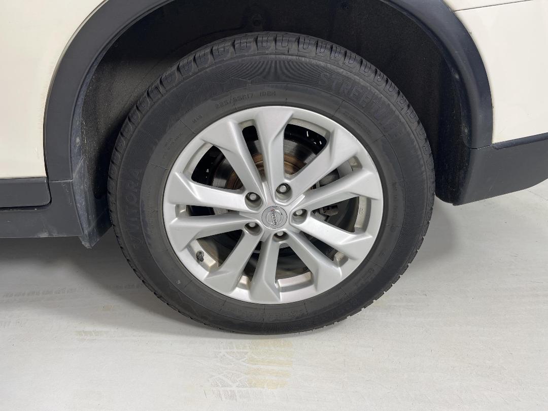 Photo '11' of Nissan X-Trail