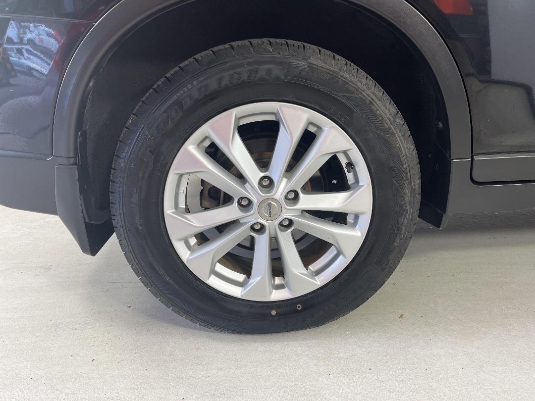 Photo '12' of Nissan X-Trail