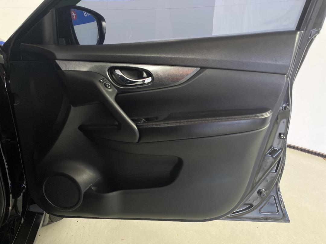 Photo '15' of Nissan X-Trail