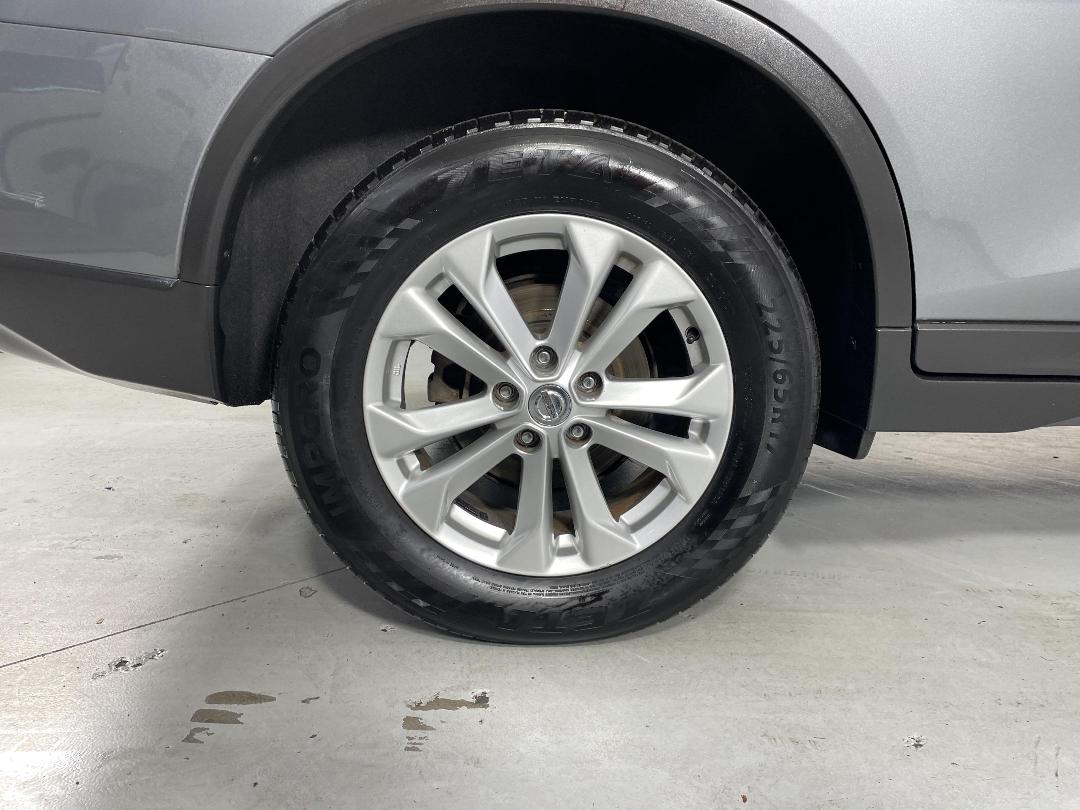 Photo '12' of Nissan X-Trail