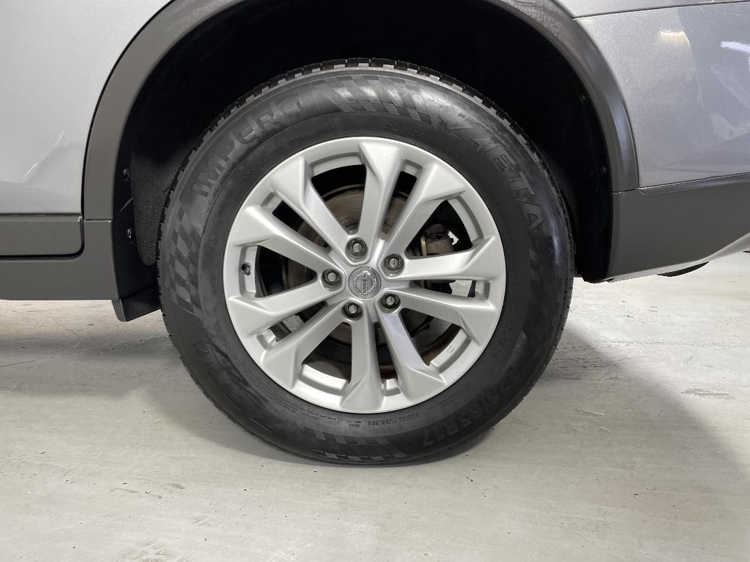 Photo '11' of Nissan X-Trail