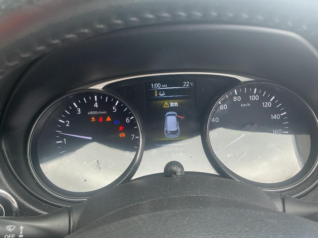 Photo '25' of Nissan X-Trail