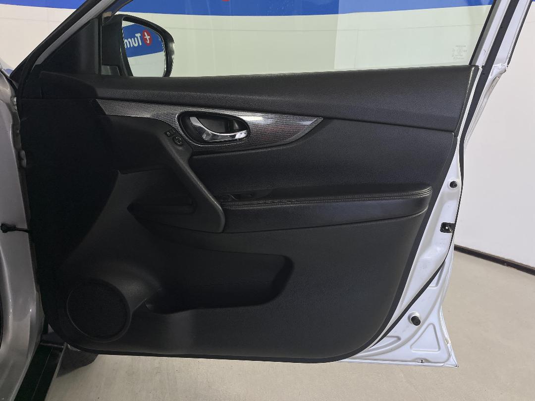 Photo '15' of Nissan X-Trail Photo '15' of Nissan X-Trail