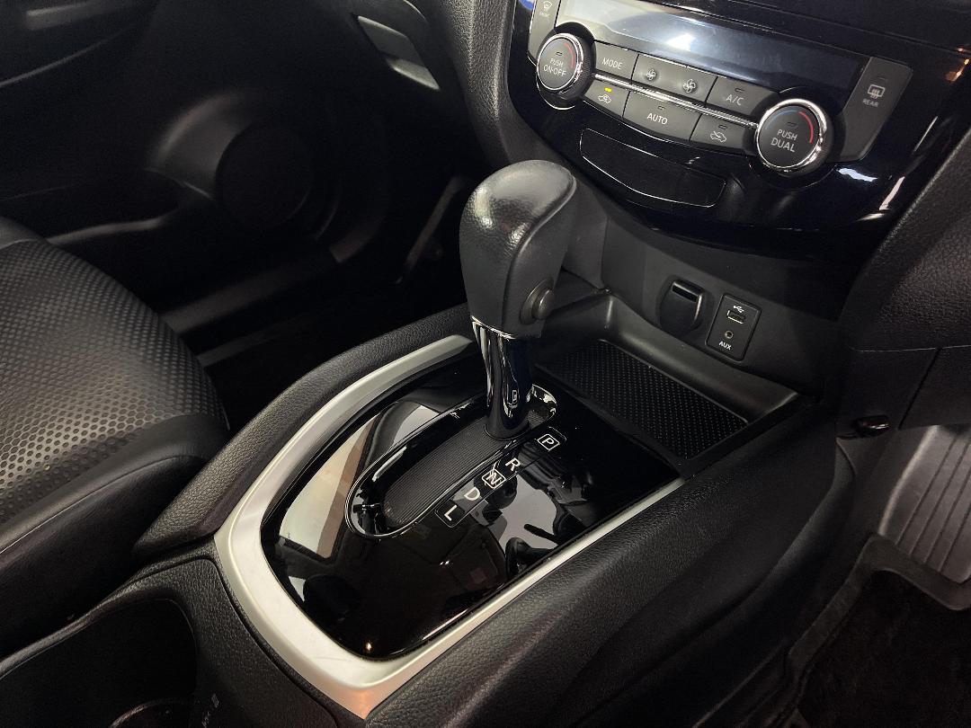 Photo '18' of Nissan X-Trail Photo '18' of Nissan X-Trail