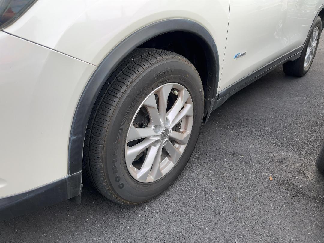 Photo '8' of Nissan X-Trail