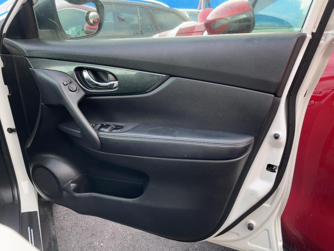 Photo '14' of Nissan X-Trail