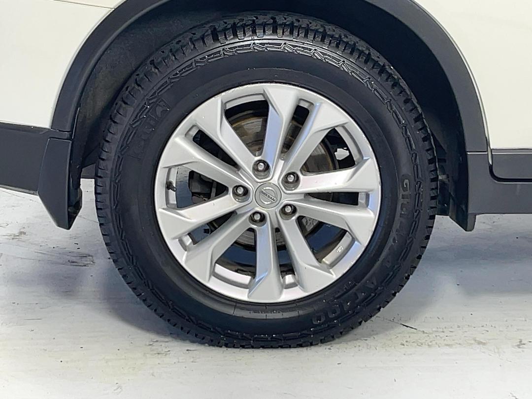 Photo '12' of Nissan X-Trail