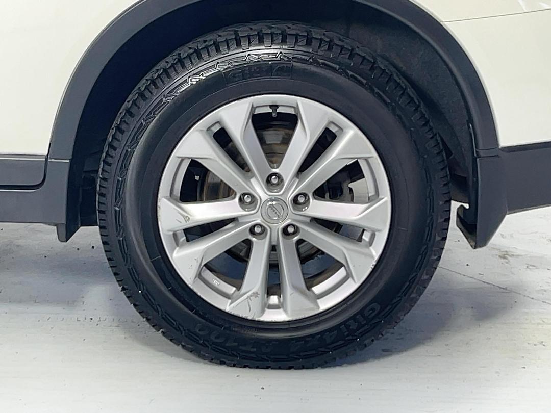 Photo '11' of Nissan X-Trail