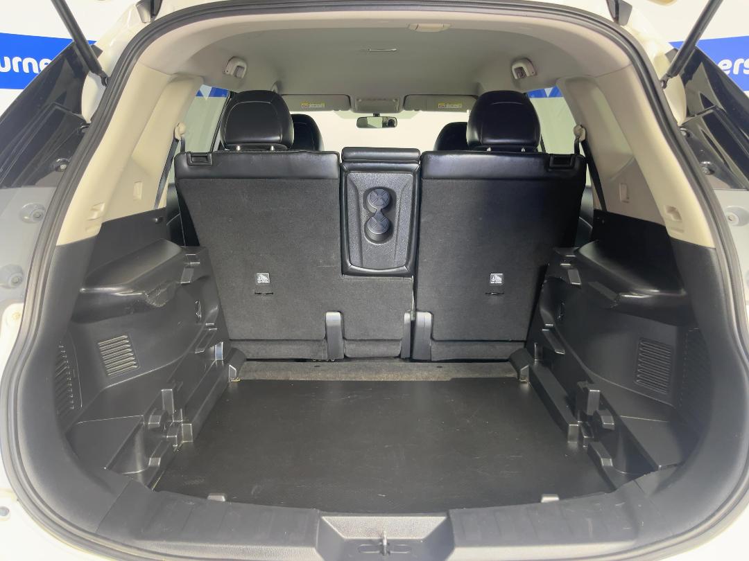 Photo '14' of Nissan X-Trail