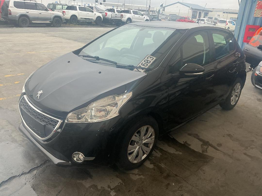 Photo '5' of Peugeot 208 Active Photo '5' of Peugeot 208 Active