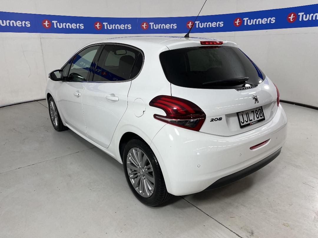 Photo '5' of Peugeot 208 Photo '5' of Peugeot 208