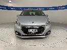 Thumbnail '2' of Peugeot 208