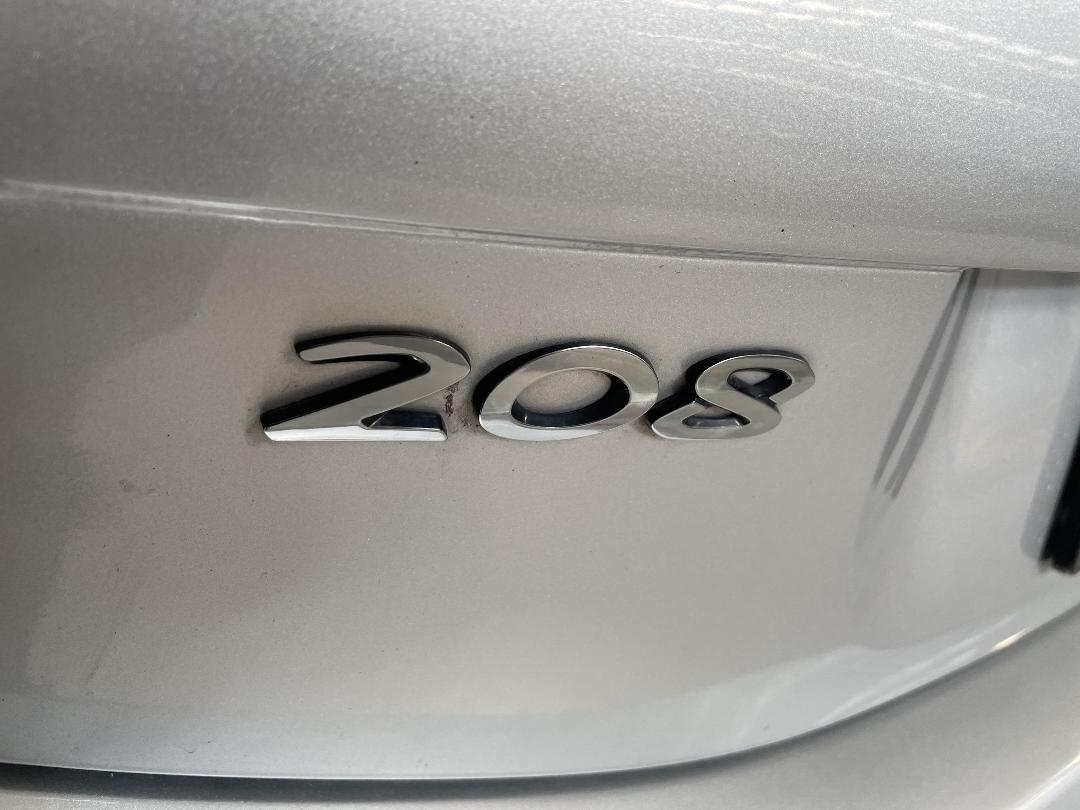 Photo '35' of Peugeot 208