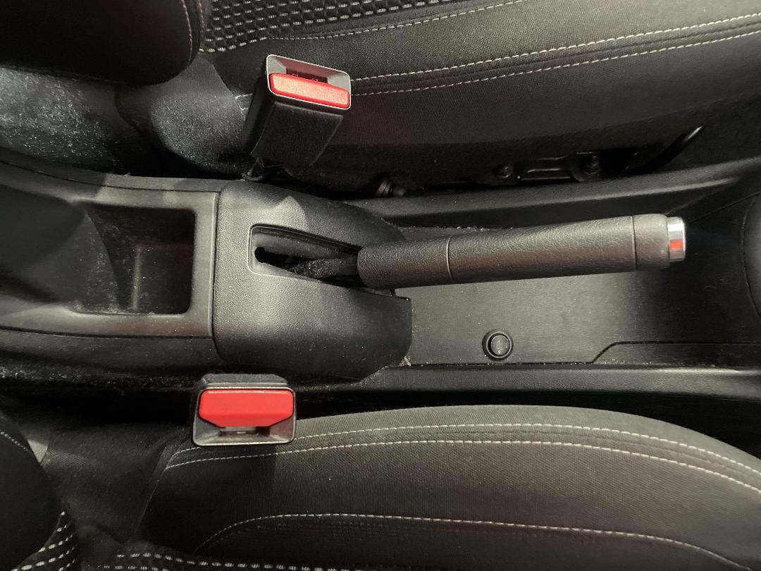 Photo '32' of Peugeot 208