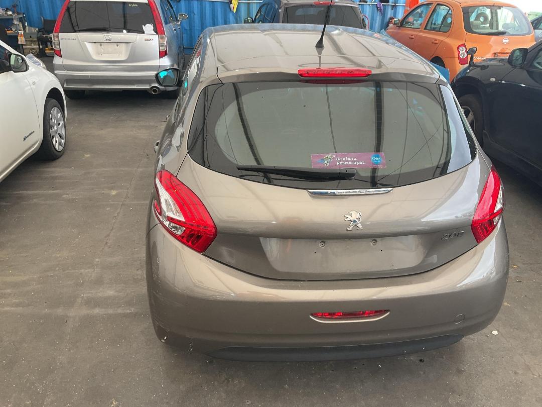 Photo '10' of Peugeot 208 Active