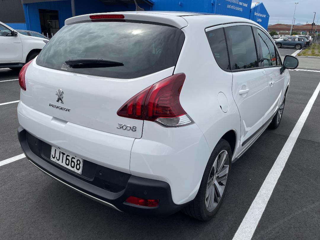 Photo '6' of Peugeot 3008 Allure Photo '6' of Peugeot 3008 Allure