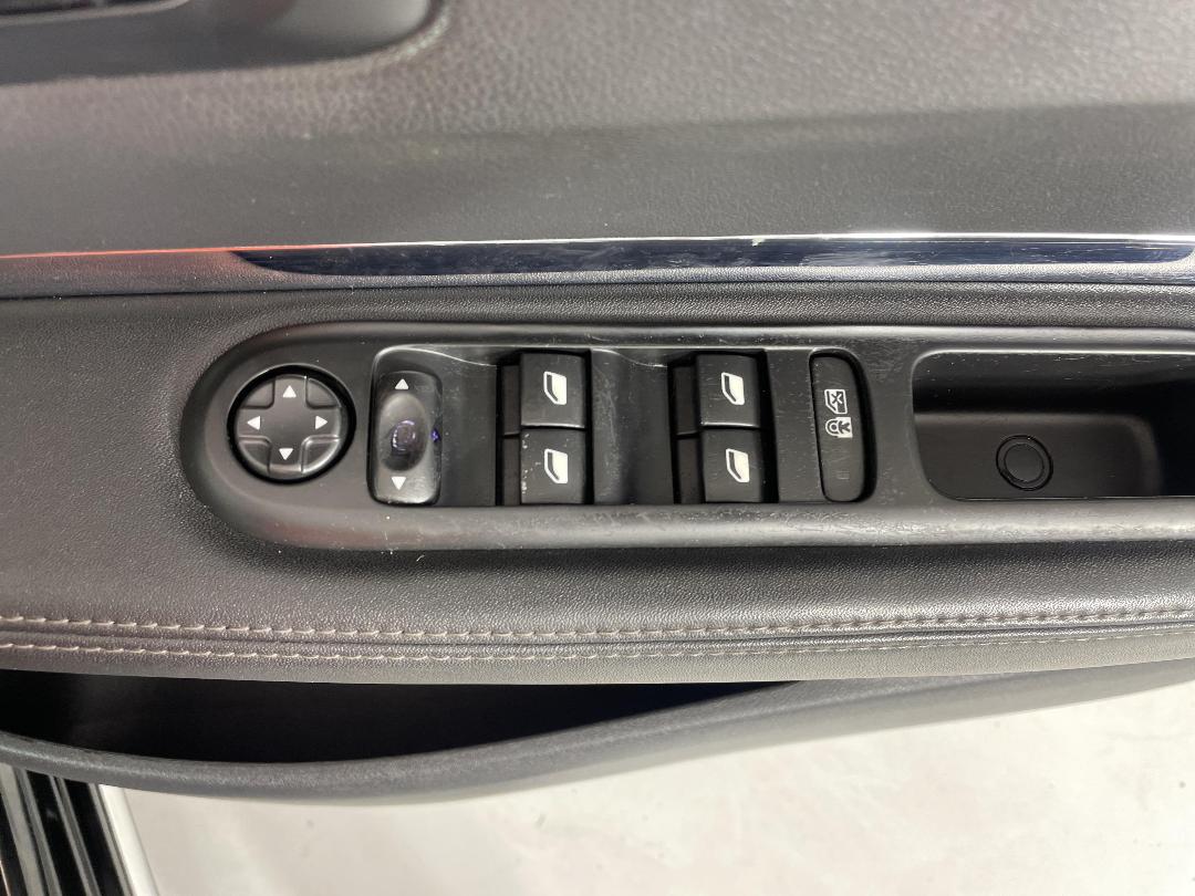 Photo '24' of Peugeot 3008 Photo '24' of Peugeot 3008